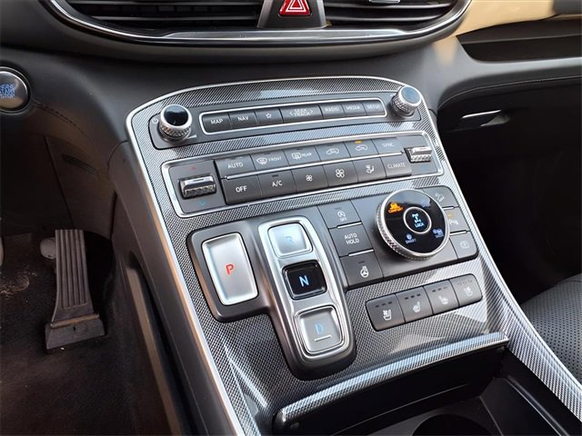 Used 2023 Hyundai Santa Fe Limited image 17