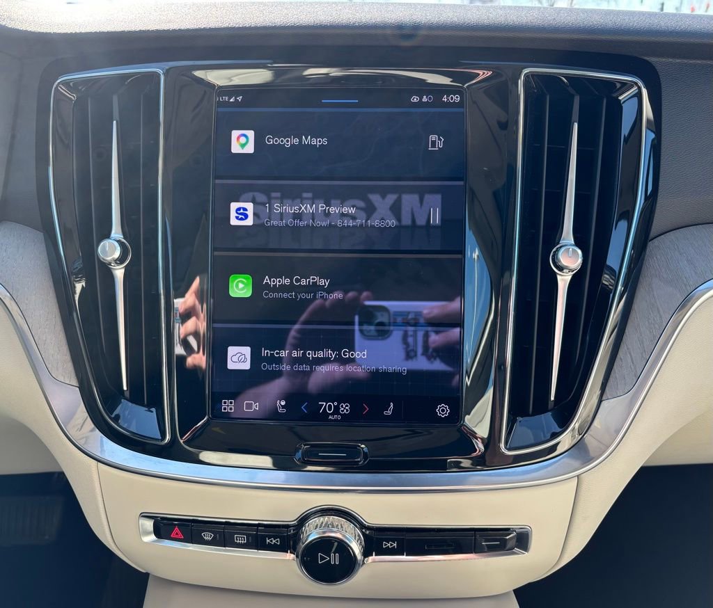 Certified 2023 Volvo S60 B5 Plus w/ Climate Package image 9