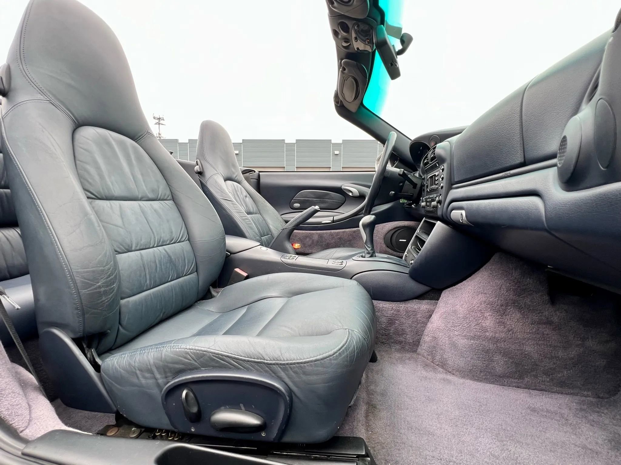 Used 2002 Porsche 911 Carrera image 23