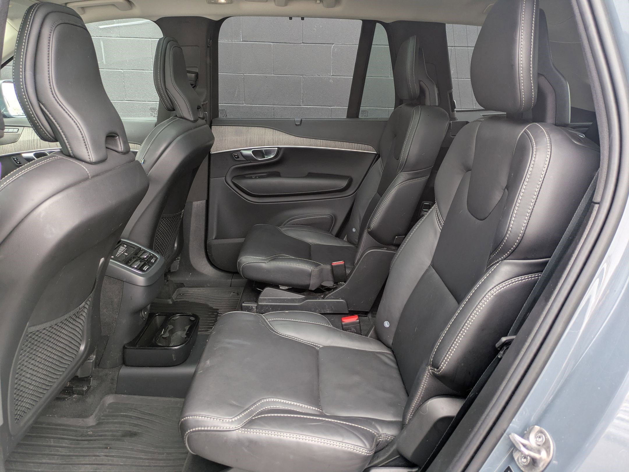 Used 2023 Volvo XC90 B6 Ultimate w/ Protection Package Premier image 24