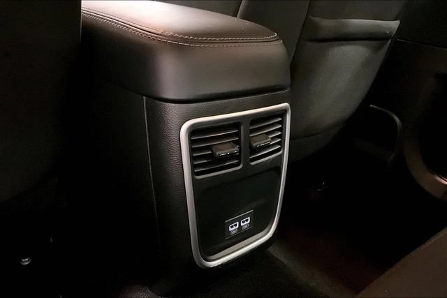 Used 2023 Dodge Charger SXT RWD image 18