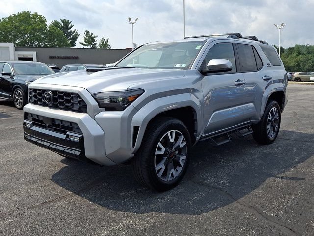 Used 2025 Toyota 4Runner TRD Sport AWD/4WD image 3