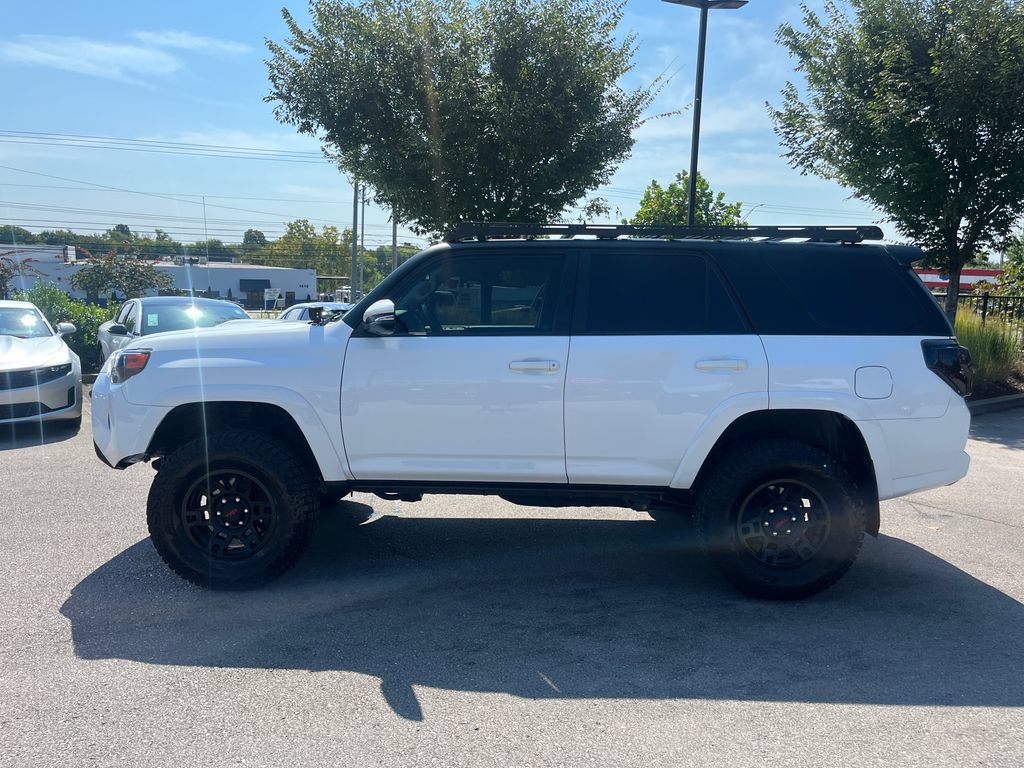 Used 2023 Toyota 4Runner TRD Off-Road Premium AWD/4WD image 6