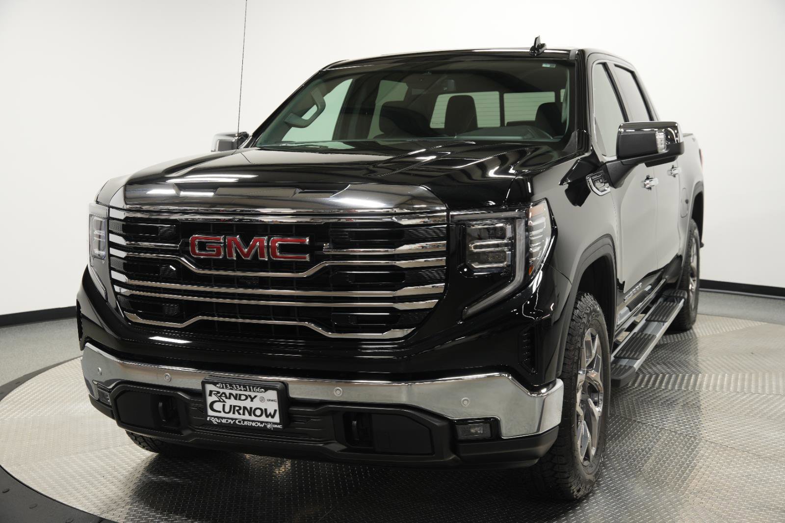 Used 2026 GMC Sierra 1500 SLT w/ SLT Premium Plus Package image 3