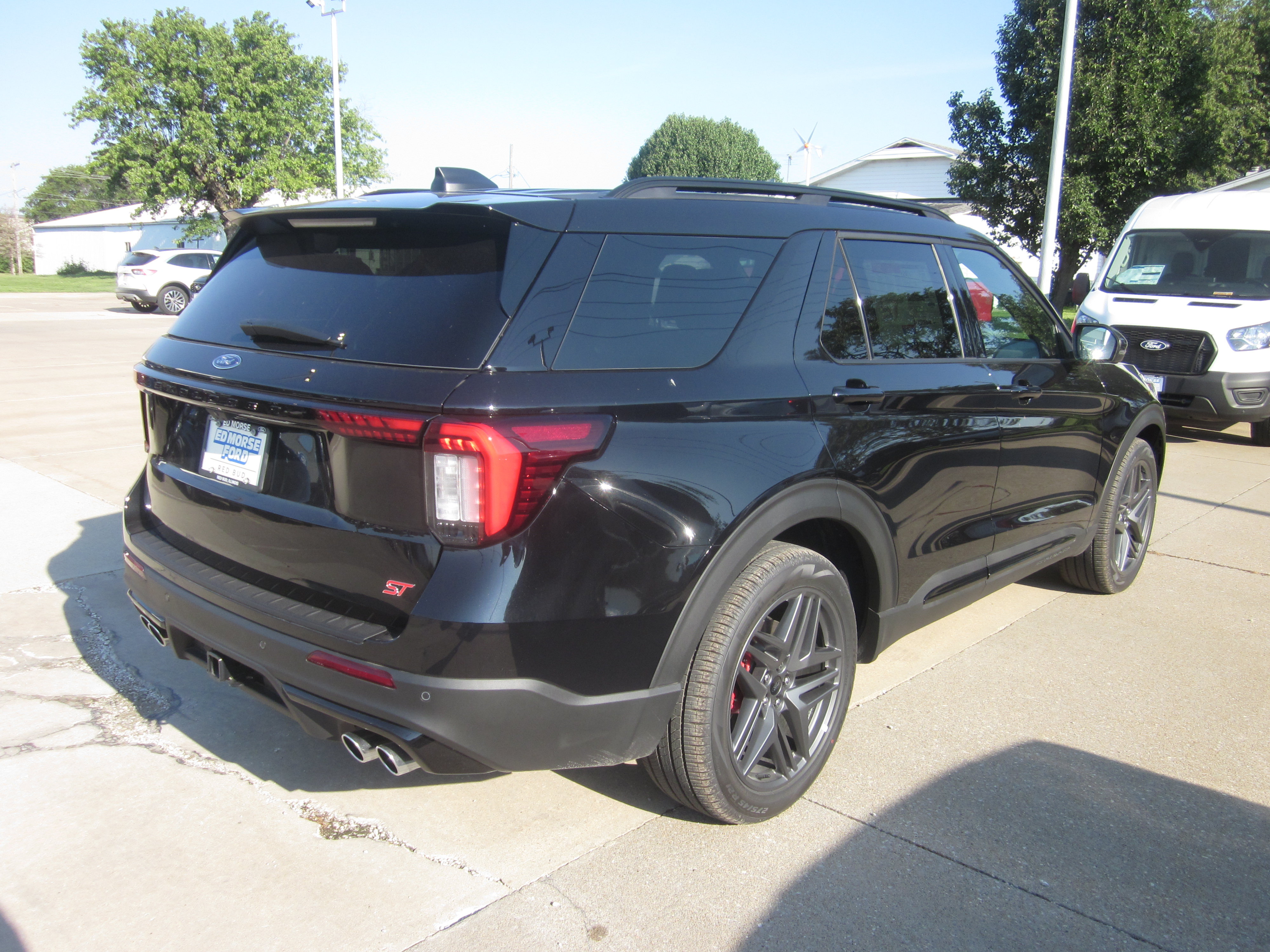 New 2026 Ford Explorer ST w/ Sun And Sound Package AWD/4WD image 6