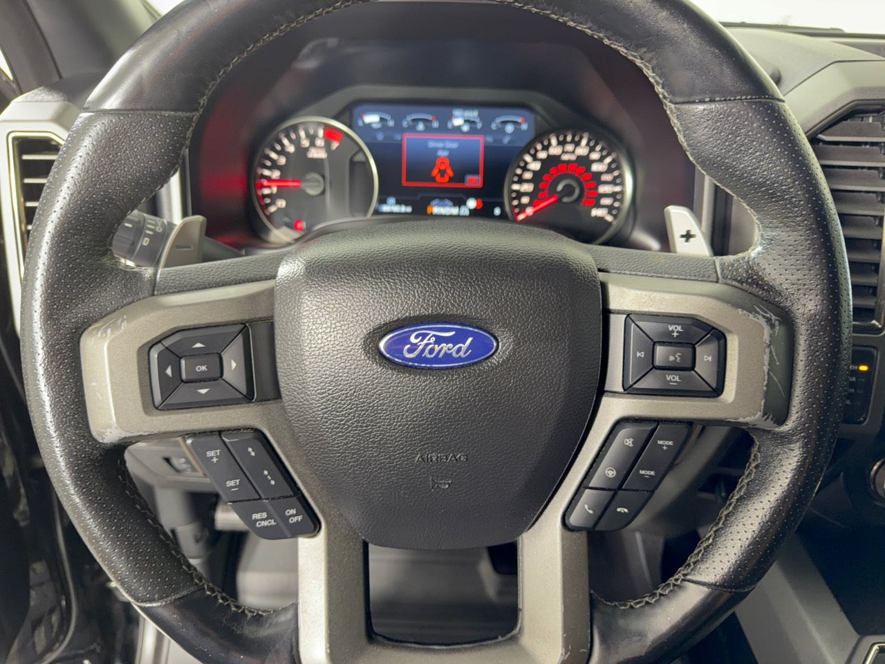 Used 2017 Ford F150 Raptor w/ Equipment Group 802A Luxury AWD/4WD image 11
