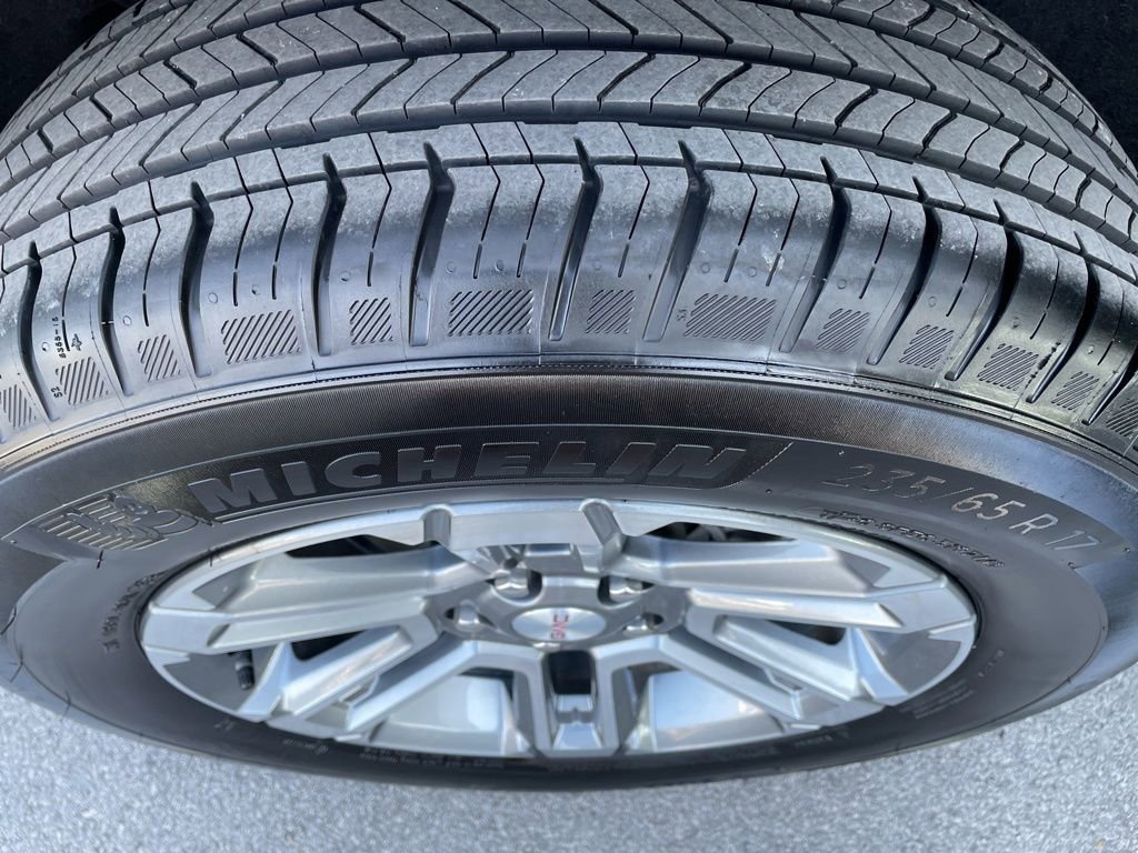 Used 2026 GMC Terrain Elevation image 30