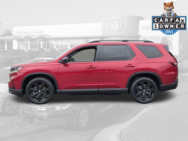 Certified 2025 Honda Pilot Black Edition image 3