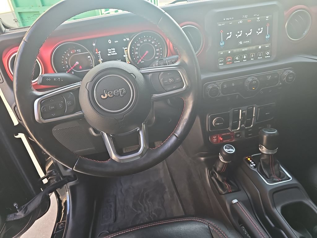 Used 2020 Jeep Wrangler Unlimited Rubicon AWD/4WD image 15