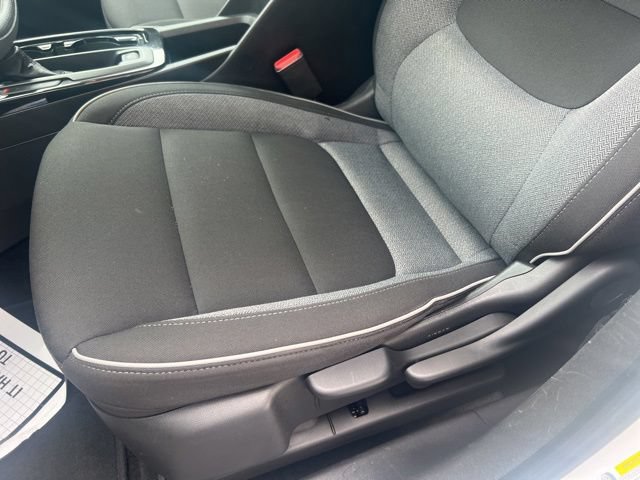 Used 2025 Chevrolet TrailBlazer LT FWD image 14