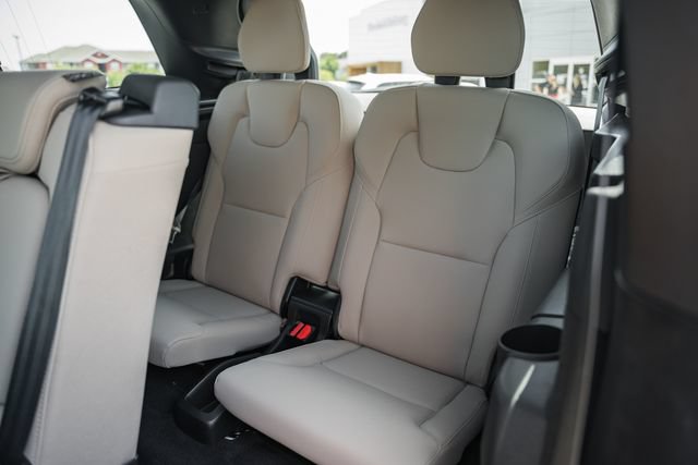 New 2026 Volvo XC90 B6 Plus w/ Protection Package Premier AWD/4WD image 34
