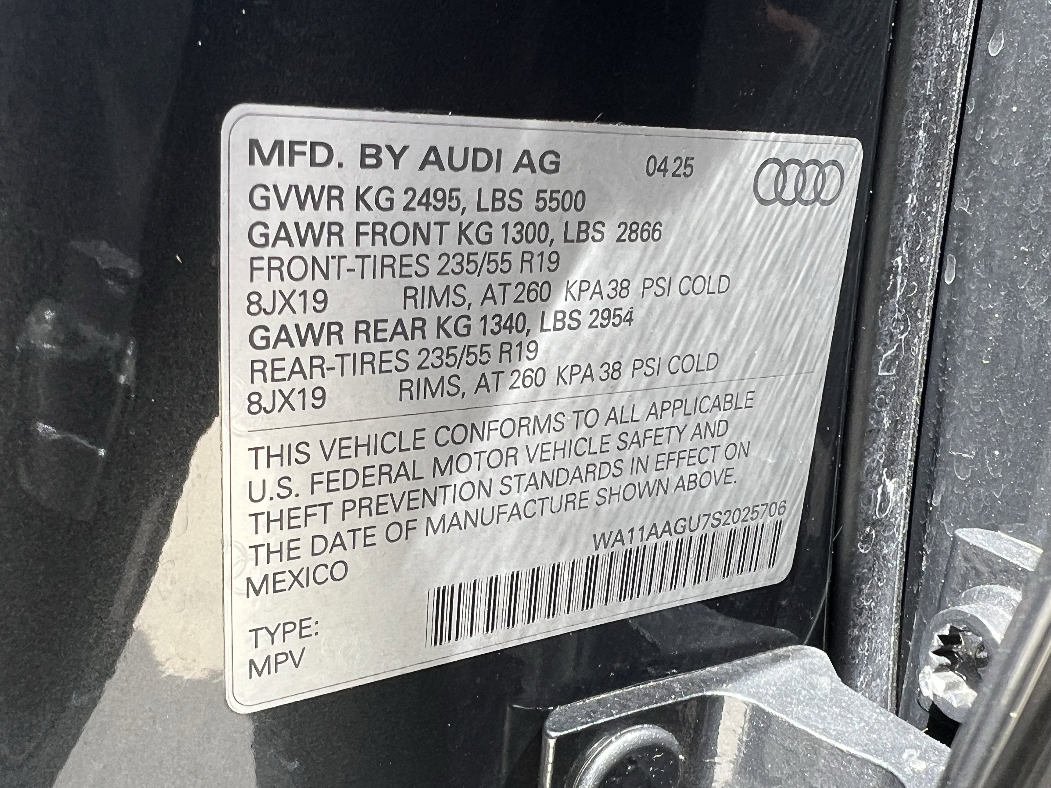 Used 2025 Audi Q5 Premium w/ Convenience Package AWD/4WD image 37