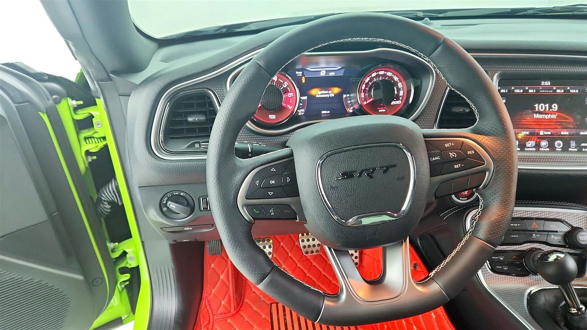 Used 2015 Dodge Challenger SRT Hellcat image 15