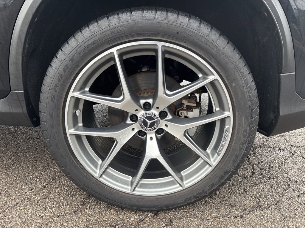 Used 2022 Mercedes-Benz GLC 300 4MATIC image 6