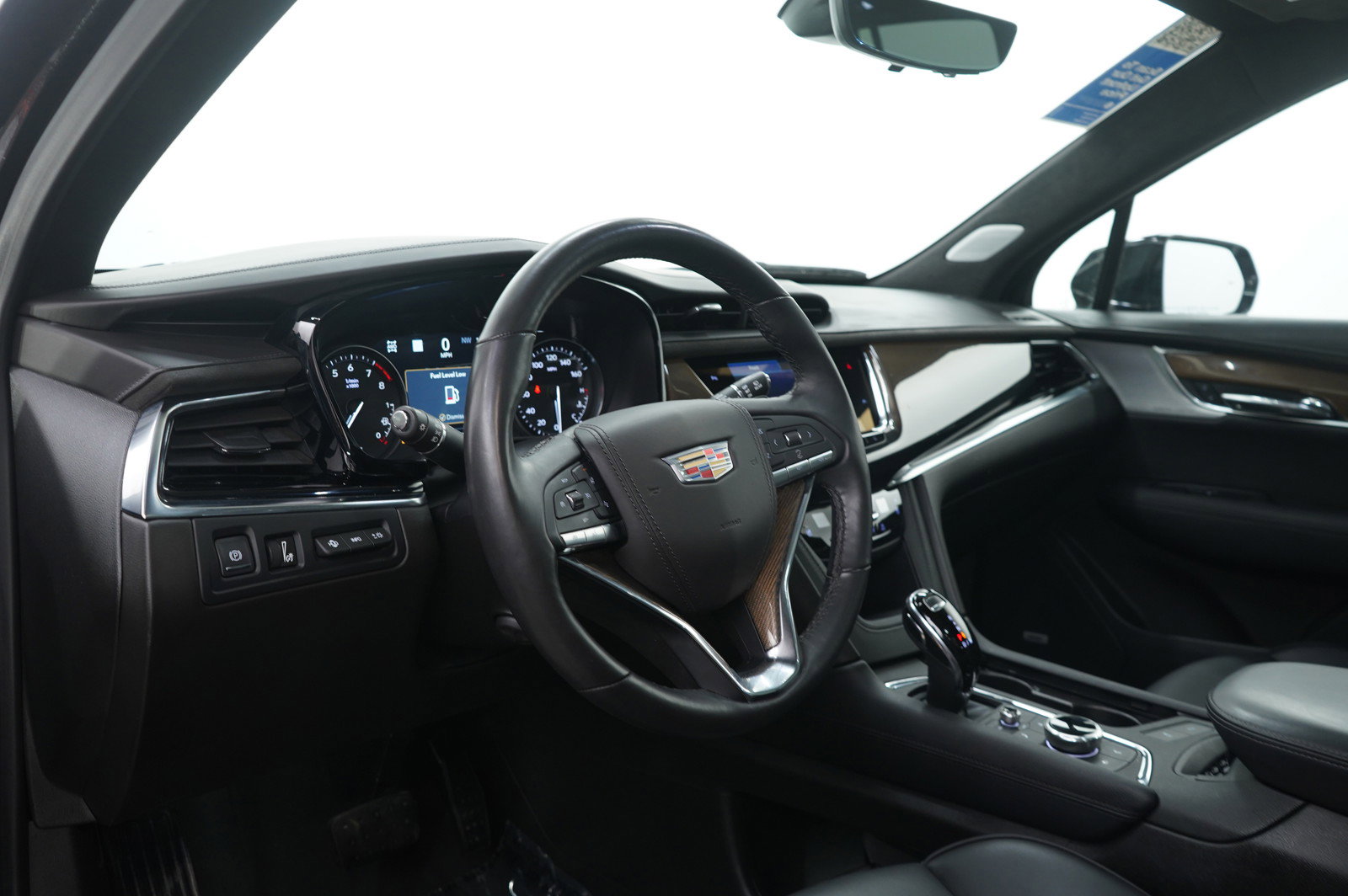 Used 2022 Cadillac XT6 Premium Luxury w/ Platinum Package image 16