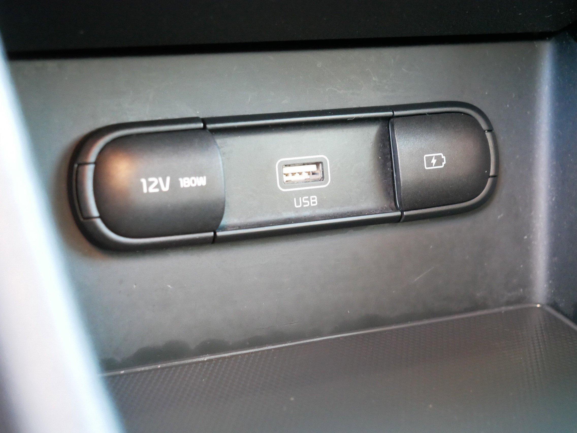 Certified 2022 Kia Niro LXS image 32