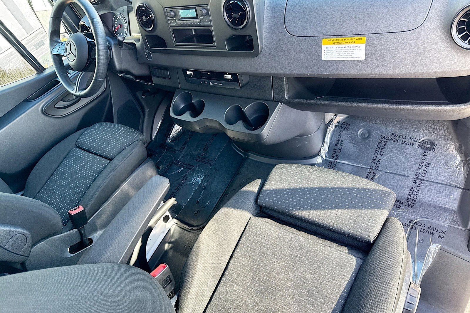 Used 2025 Mercedes-Benz Sprinter 2500 image 22