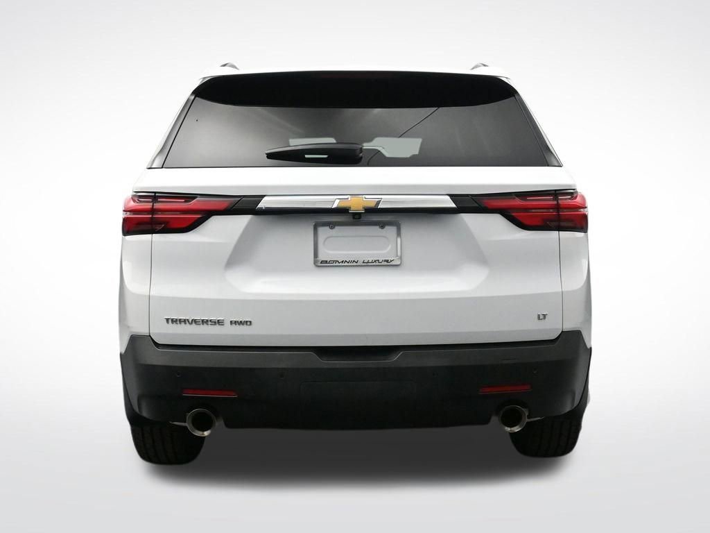 Used 2022 Chevrolet Traverse LT w/ LPO, Floor Liner Package image 4