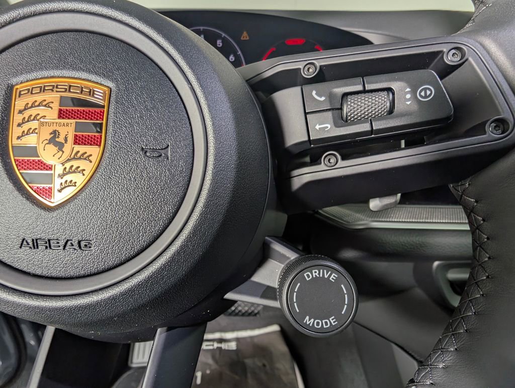 New 2026 Porsche Cayenne image 39