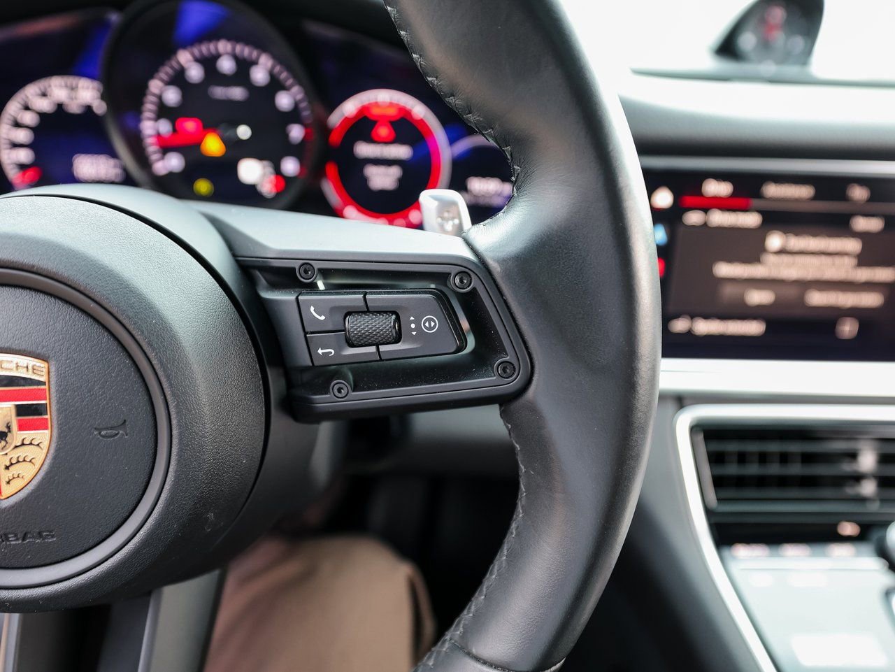 Certified 2023 Porsche Panamera Platinum Edition RWD image 16