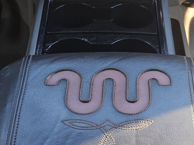 Used 2015 Ford F250 King Ranch w/ FX4 Off-Road Package image 27