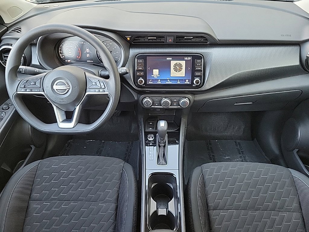 Used 2023 Nissan Kicks SV FWD image 18