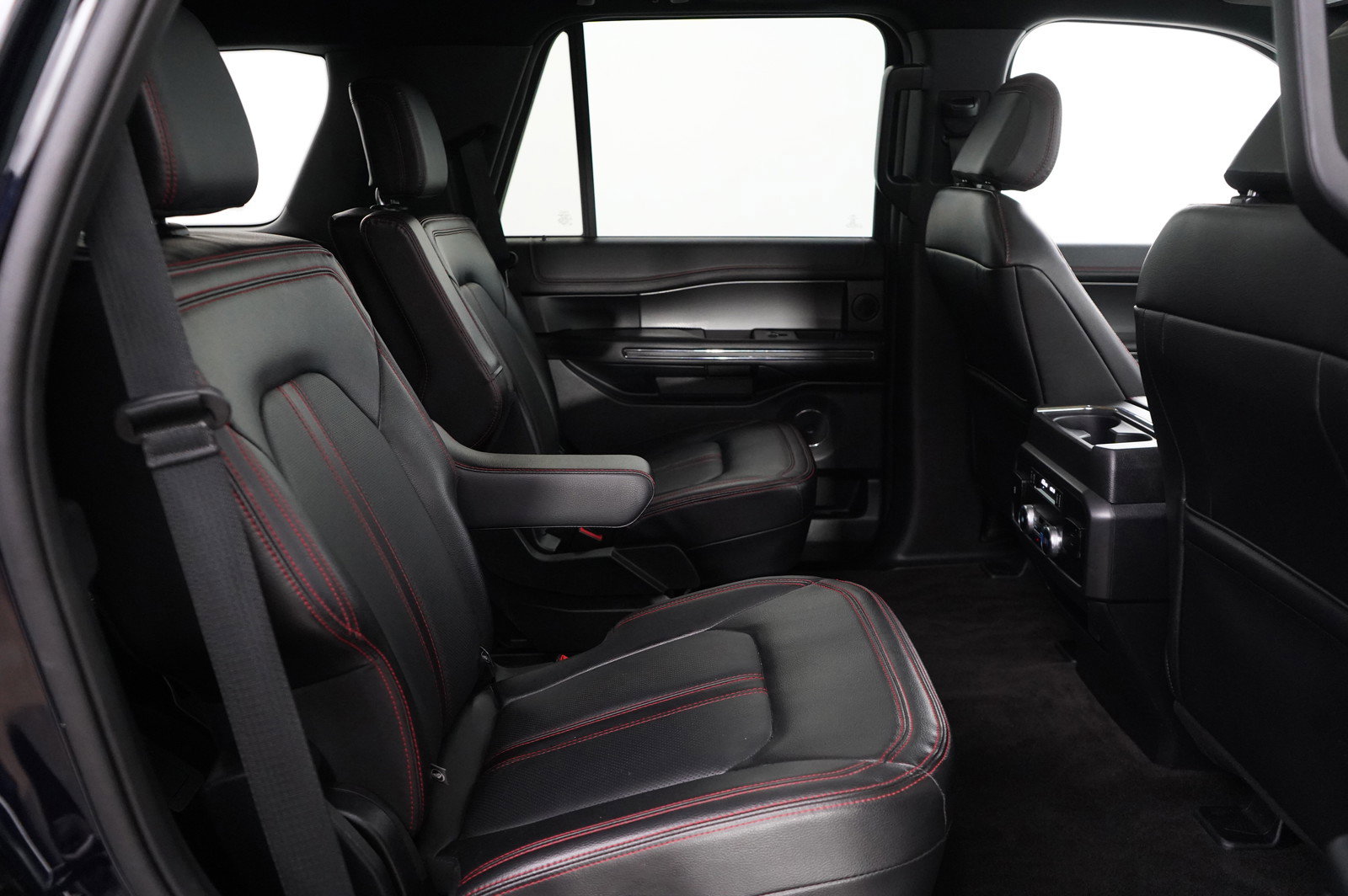 Used 2021 Ford Expedition Limited w/ Equipment Group 303A image 12