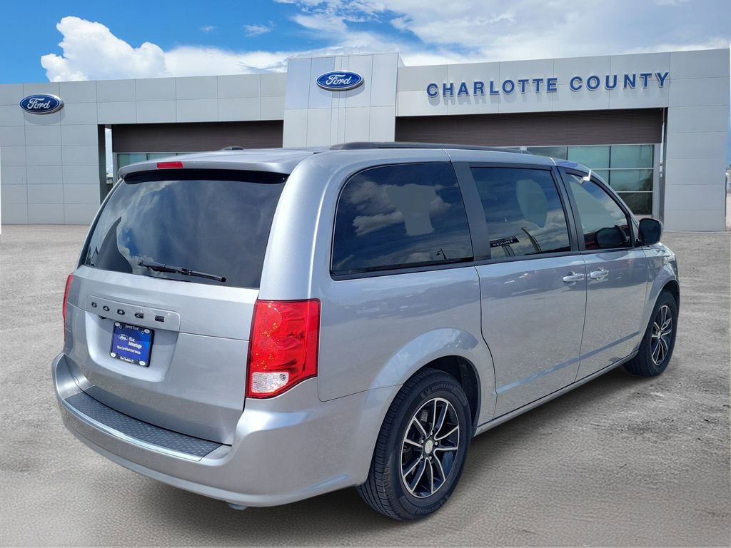 Used 2018 Dodge Grand Caravan GT image 5