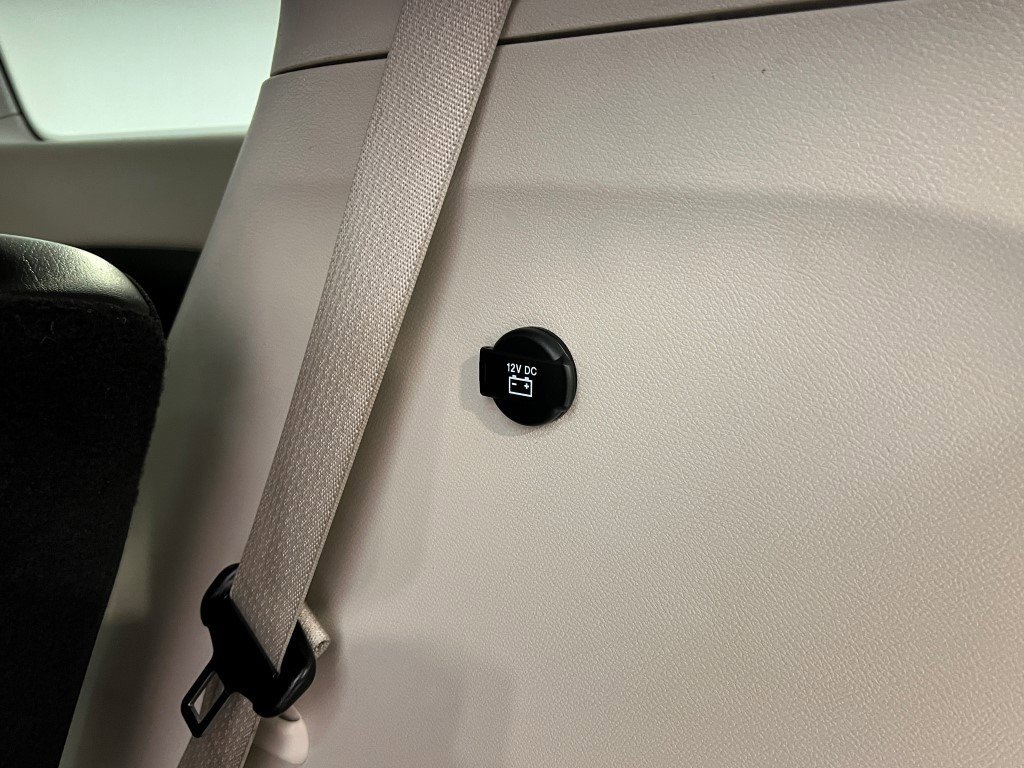 Used 2023 Chrysler Pacifica Touring-L image 12