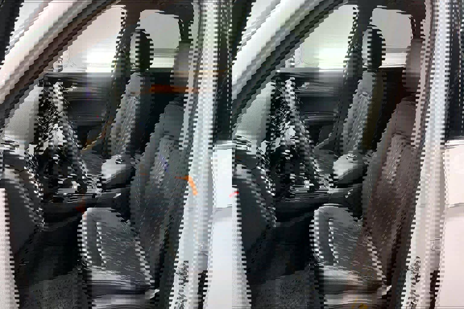 Used 2023 Audi Q5 Premium w/ Convenience Package image 27