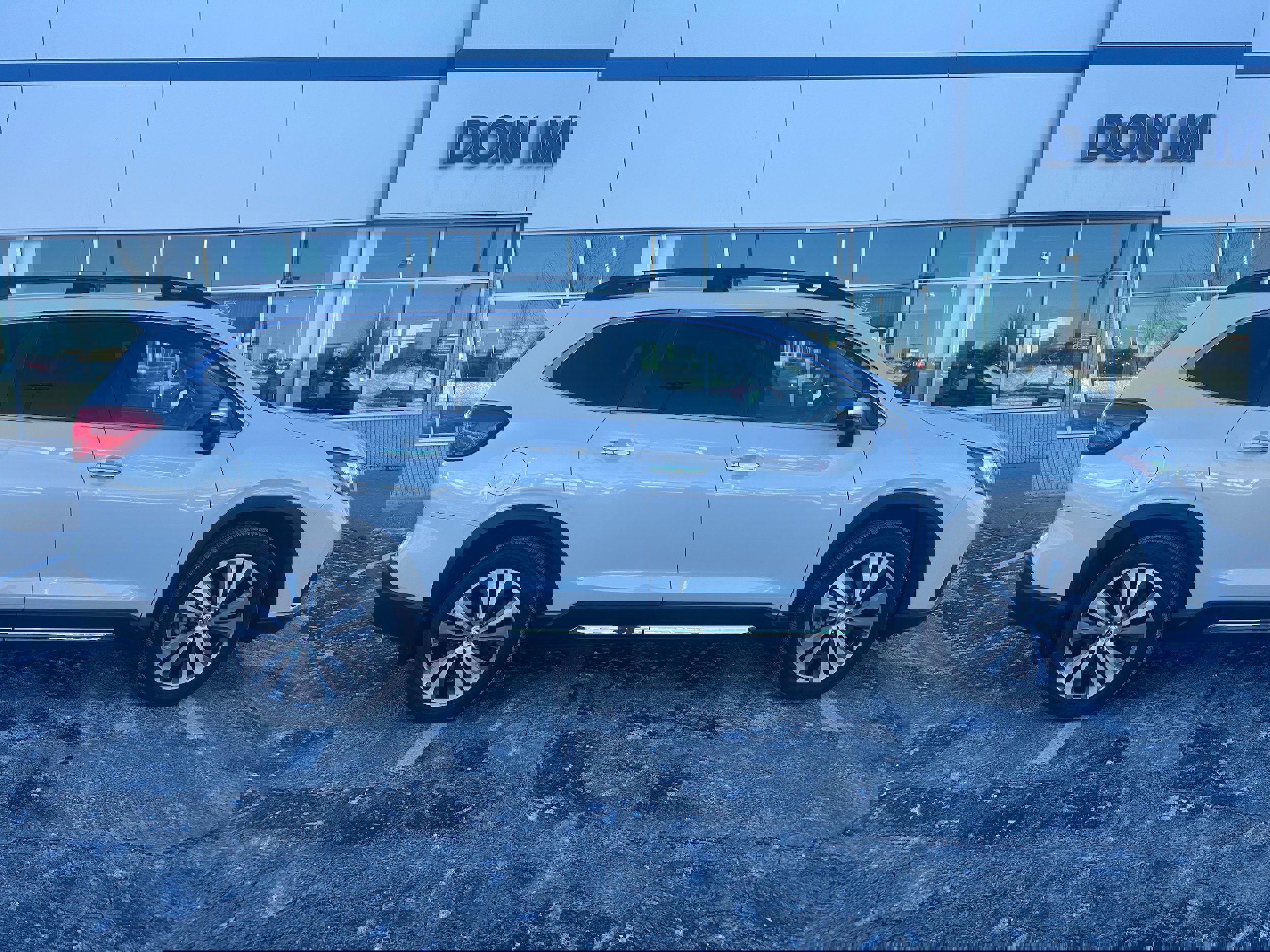 Certified 2022 Subaru Ascent Touring image 2