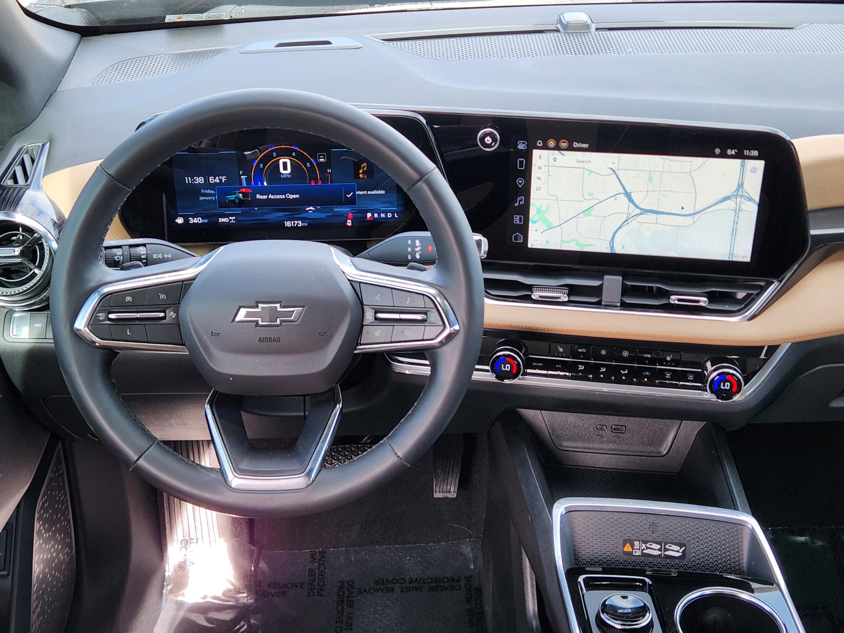 Used 2025 Chevrolet Equinox ACTIV w/ Safety and Technology Package image 32