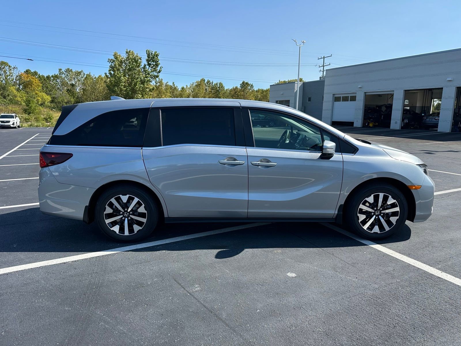 New 2026 Honda Odyssey EX-L image 6