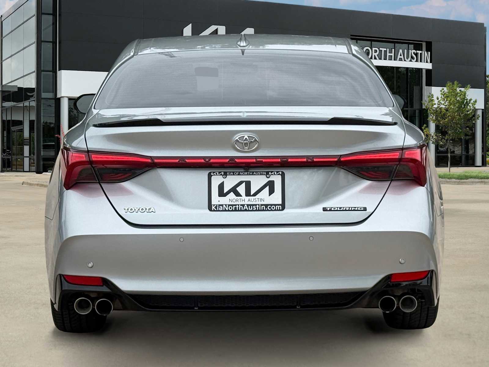 Used 2019 Toyota Avalon Touring w/ Advanced Safety Package FWD image 8