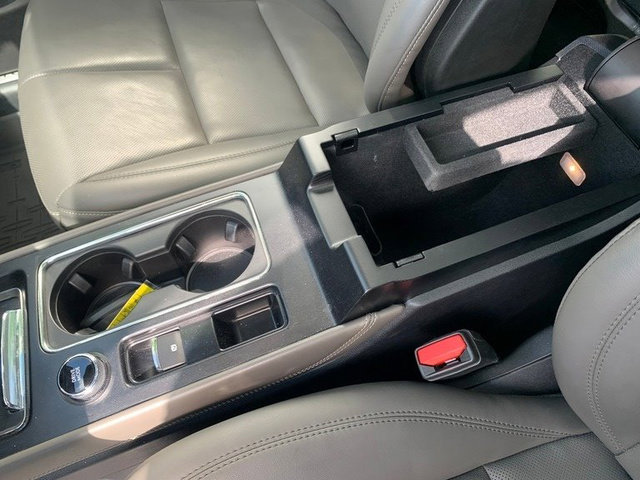 Used 2023 Lincoln Corsair AWD w/ Equipment Group 101A image 24