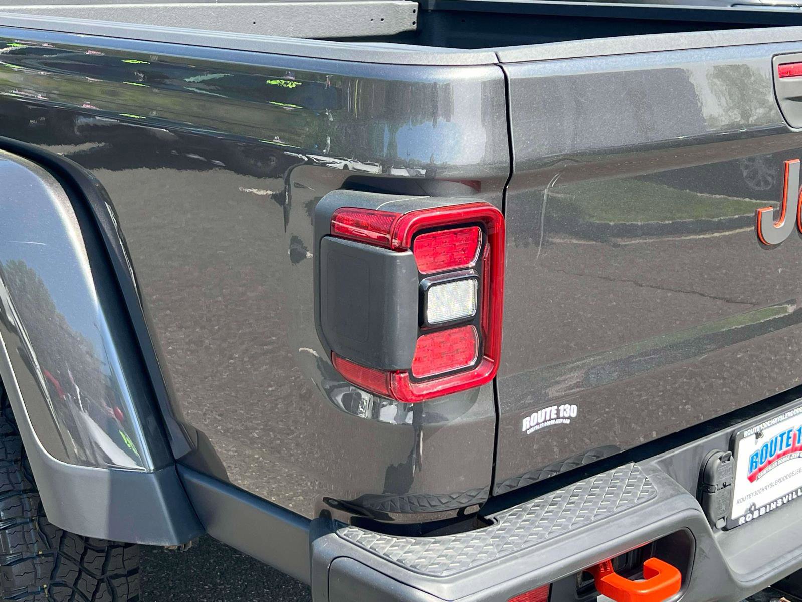 Used 2022 Jeep Gladiator Mojave w/ LED Lighting Group AWD/4WD image 8