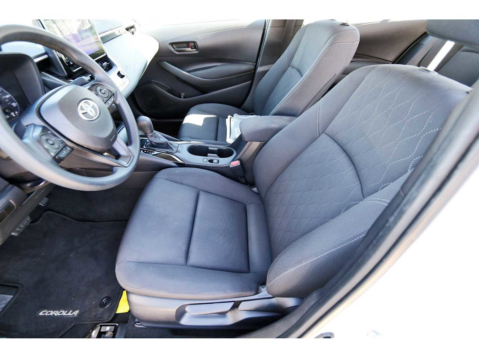 Used 2024 Toyota Corolla LE image 11