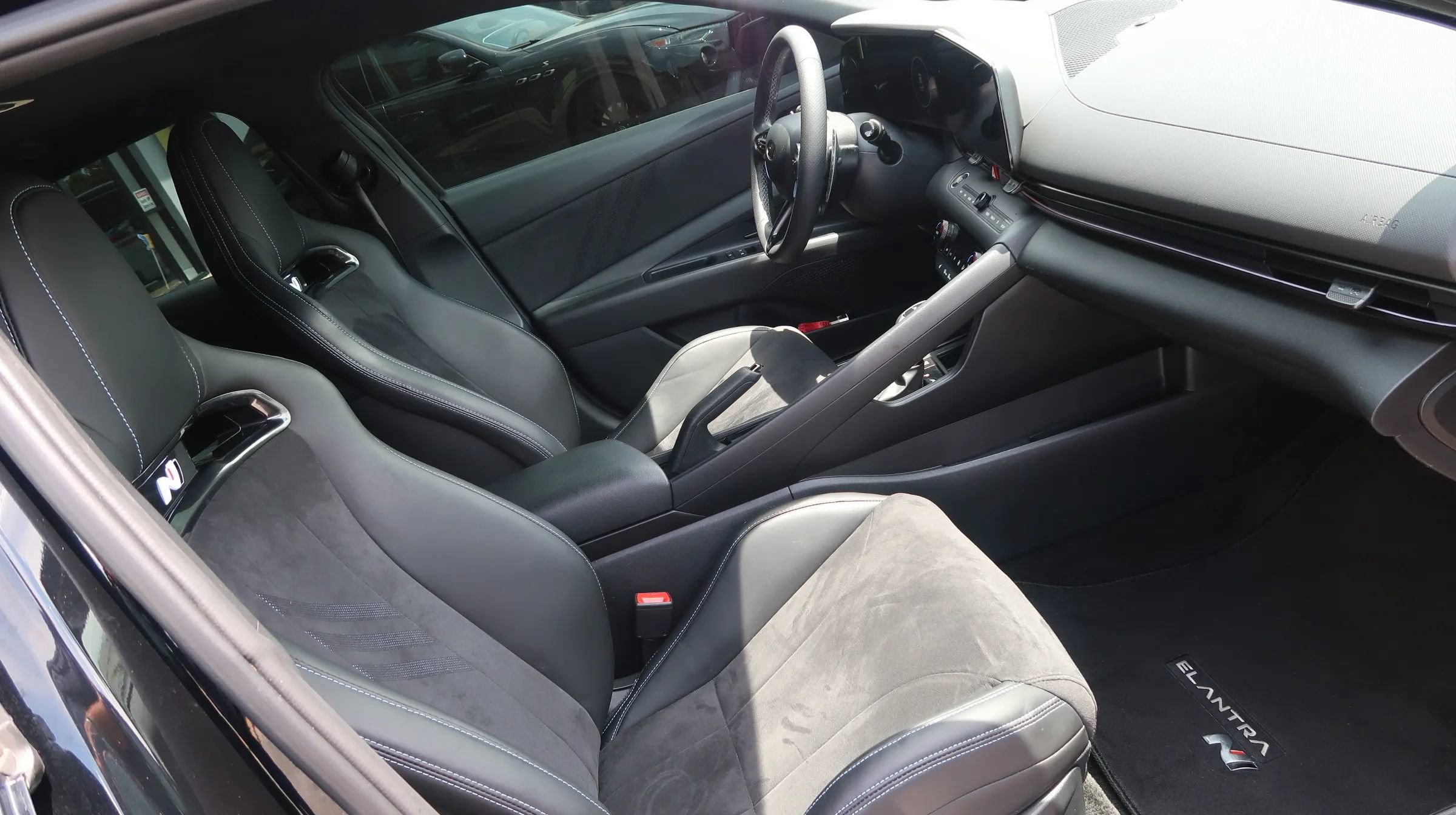 Used 2025 Hyundai Elantra N FWD image 26