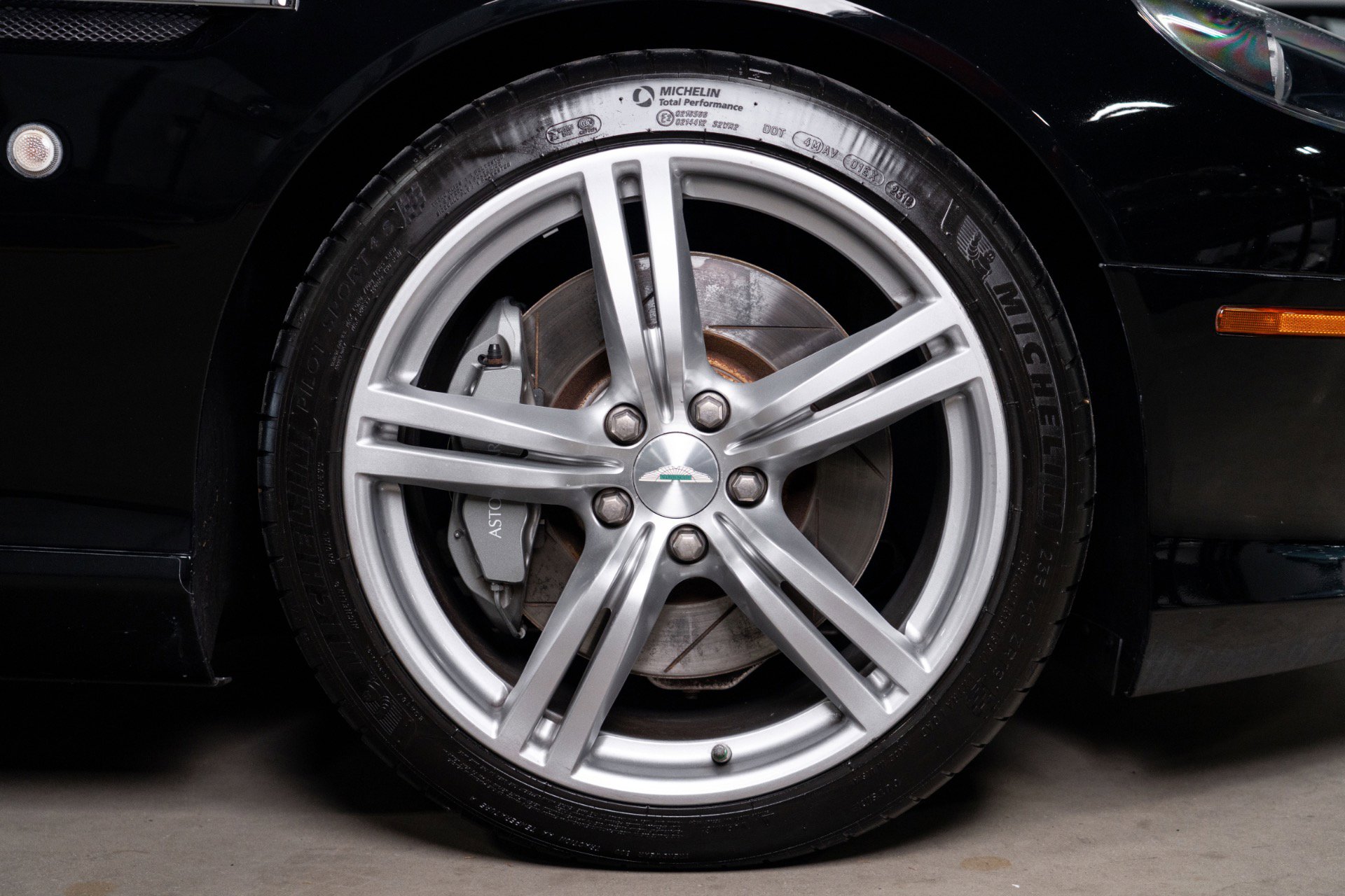 Used 2007 Aston Martin DB9 Coupe RWD image 25
