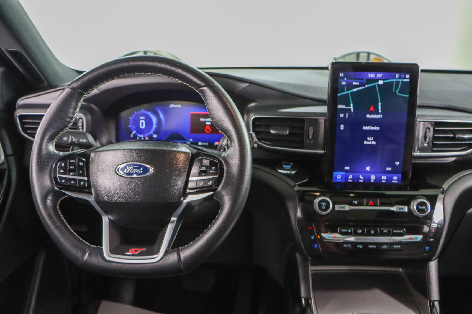 Used 2023 Ford Explorer ST w/ Equipment Group 401A image 17