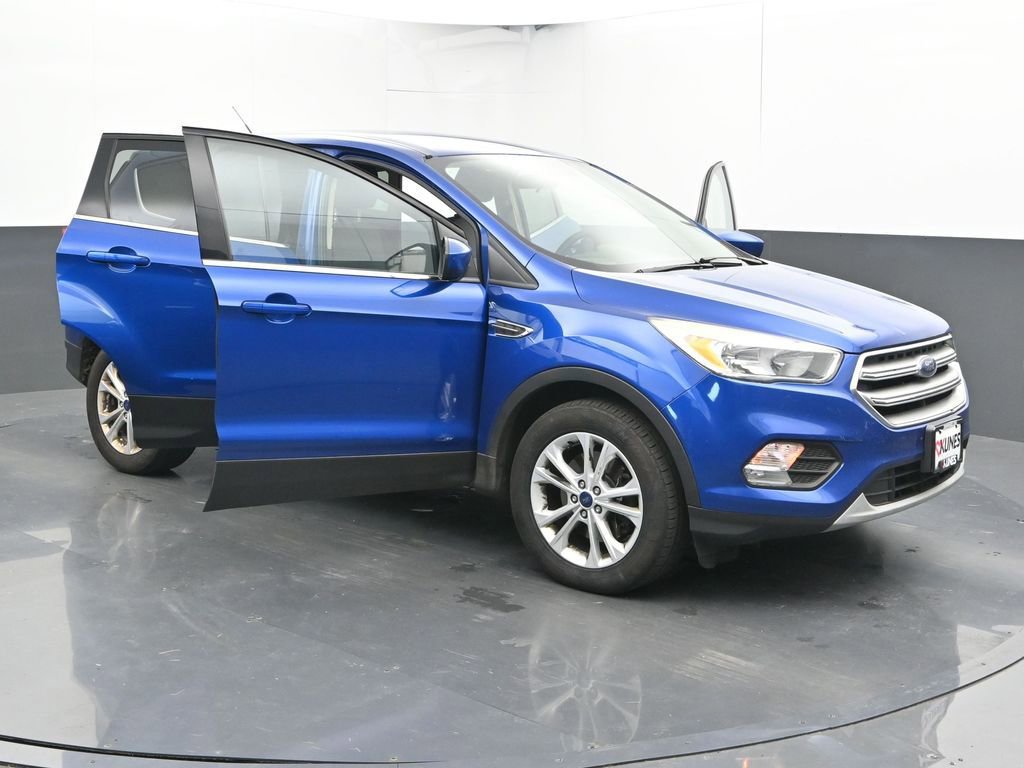 Used 2017 Ford Escape SE image 43