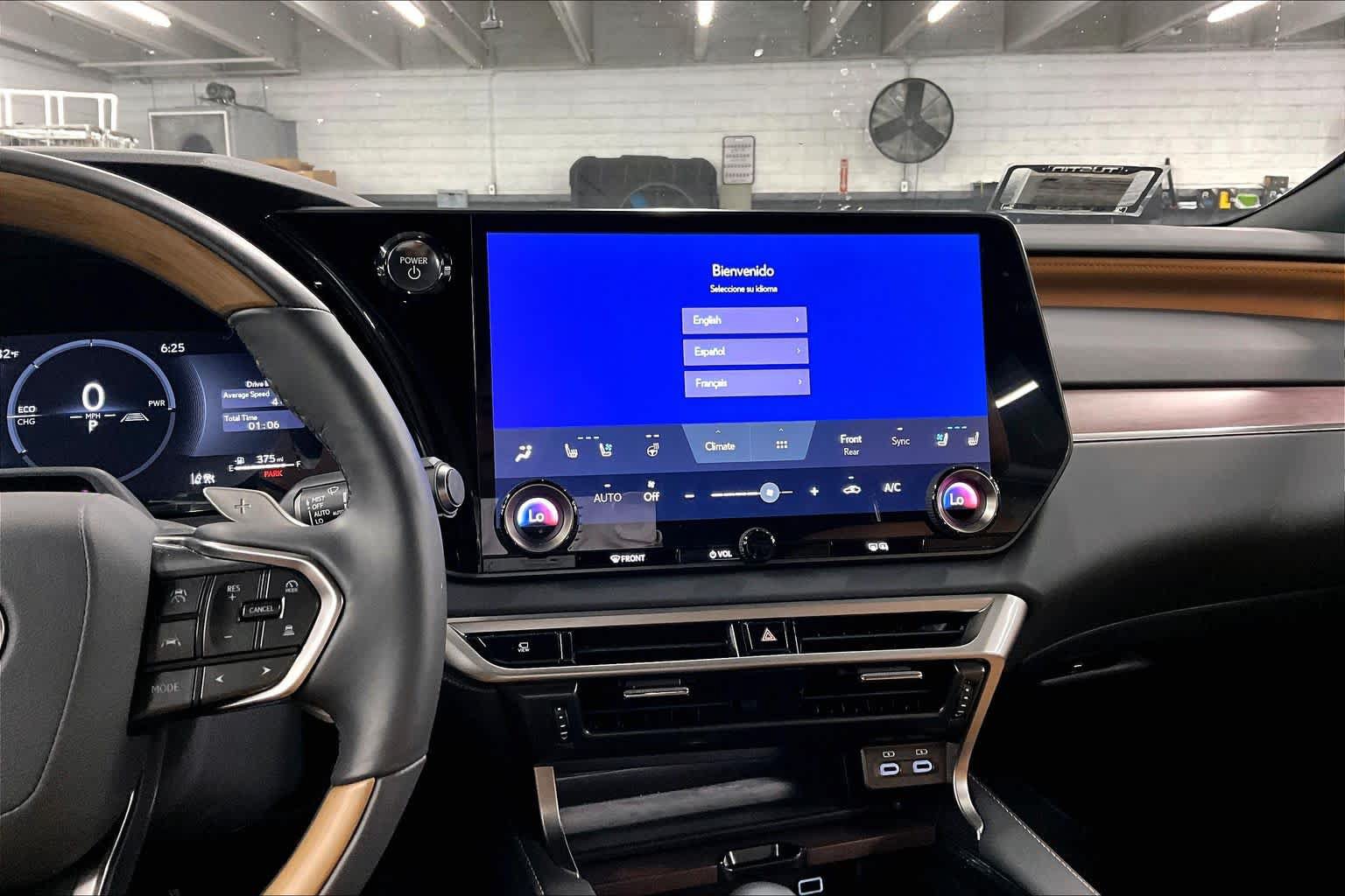 Used 2026 Lexus RX 350h w/ Convenience Package AWD/4WD image 33