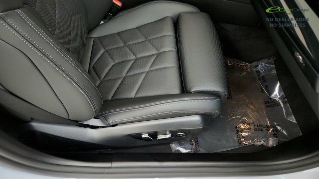 Used 2026 BMW 540i xDrive AWD/4WD image 38