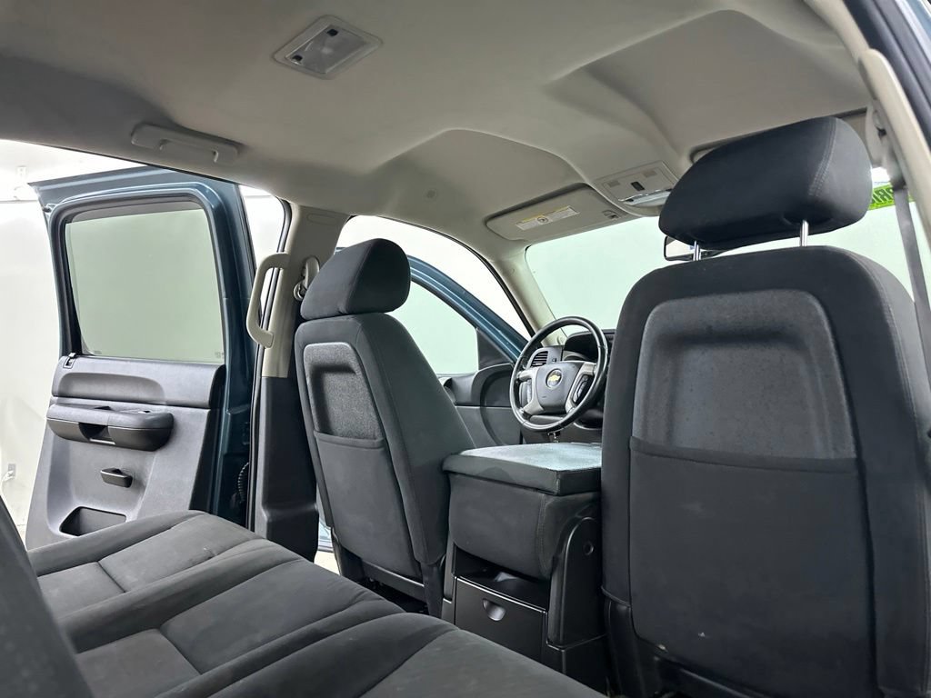 Used 2013 Chevrolet Silverado 2500 LT w/ Interior Plus Package AWD/4WD image 30