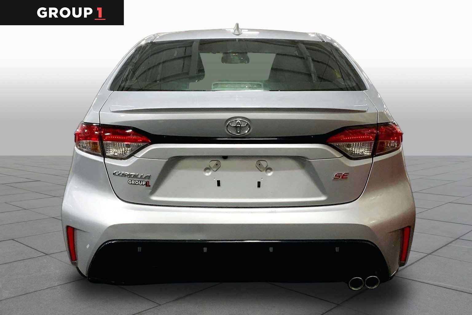 Certified 2026 Toyota Corolla SE FWD image 5