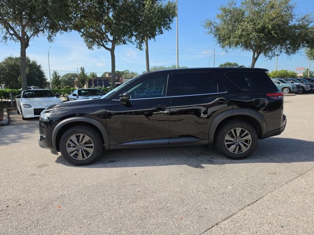 Certified 2022 Nissan Pathfinder S FWD image 5