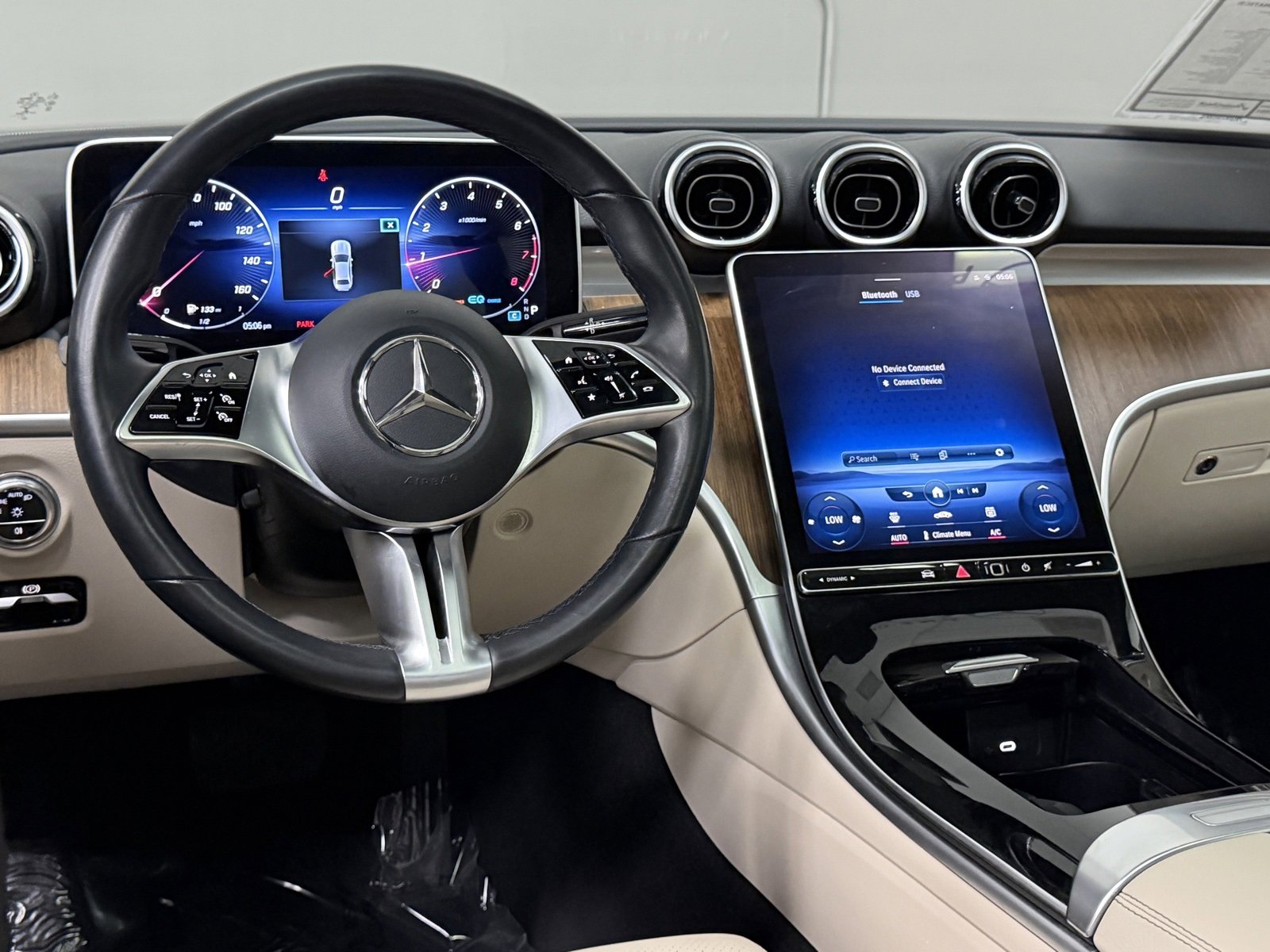 Certified 2022 Mercedes-Benz C 300 4MATIC Sedan image 35