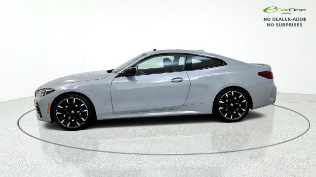 Used 2026 BMW M440i Coupe RWD image 4