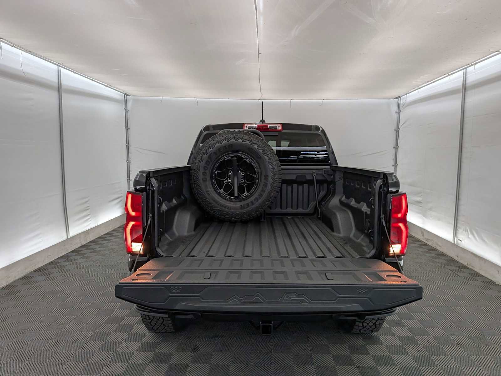 New 2026 Chevrolet Colorado ZR2 w/ ZR2 Bison Edition image 35