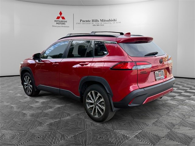 Used 2022 Toyota Corolla Cross XLE image 7